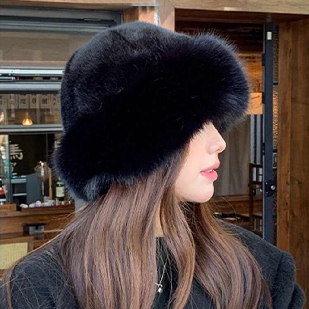 Black Women Solid Color Fluffy Bucket Hat